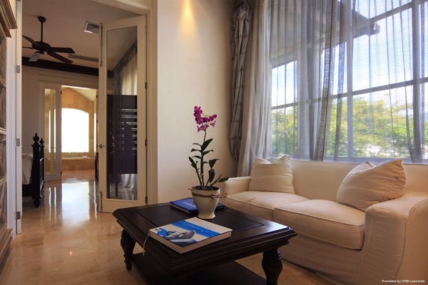 Hotel Casa Colonial Beach & Spa